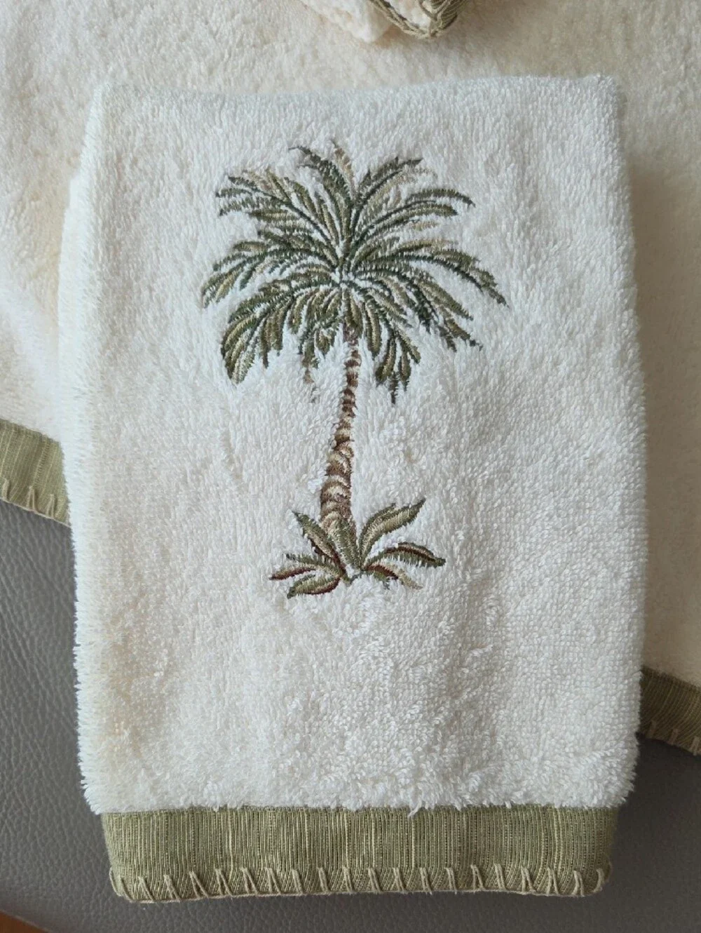 Avanti Cream and Olive Palm Embroidered Bath Towel Set